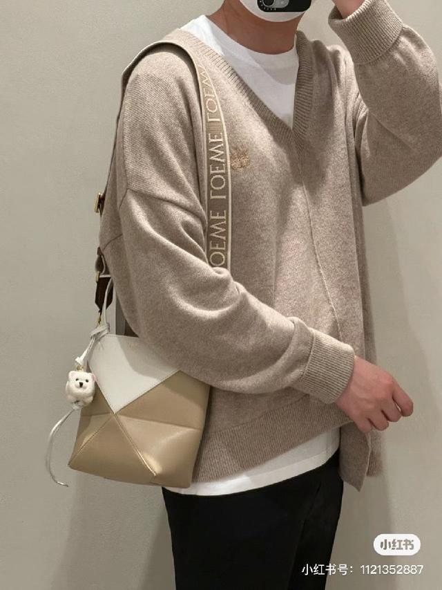 最新折叠包 通勤 日常都很好搭配 实用又耐看…