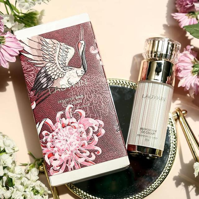 預購  韓國新品 Ladykin 爆水CC隔離霜30ml