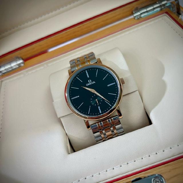 精品情侣腕表 经典三针设计