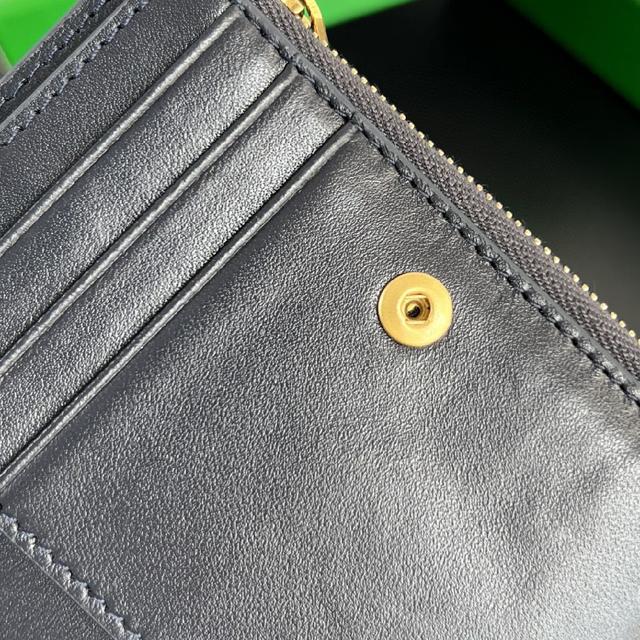 男女通用小巧精致的钱包☄️ 优雅时尚的造型 ，融合了