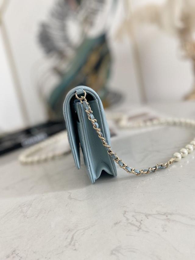 CHANEL：：．型号：92993尺寸：33CM：