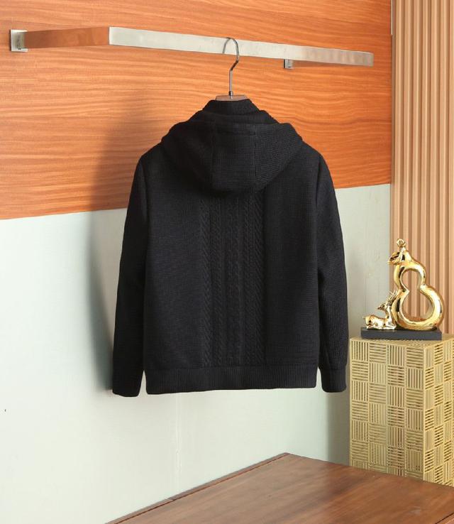 25SS秋冬新款羽绒服LV驴家拼接暗纹满印连帽羽绒服。