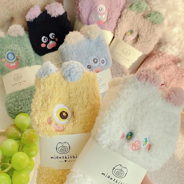 可愛小怪獸保暖加厚毛茸茸中筒襪(預購)