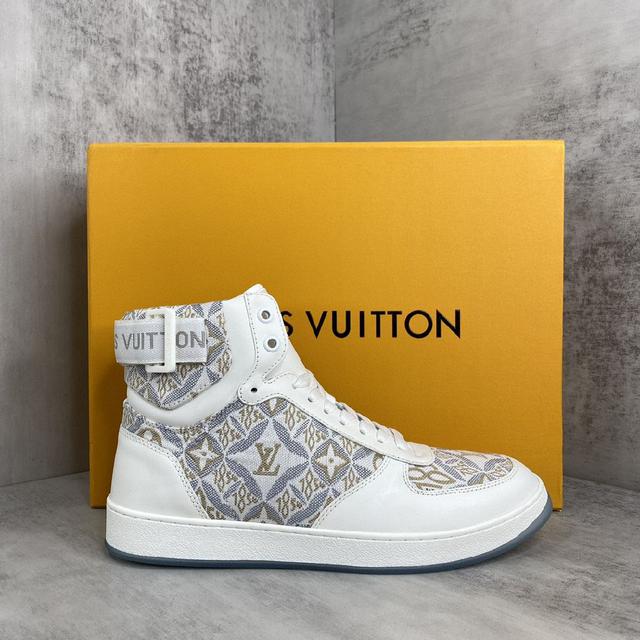 高帮运动鞋 Monogram 丹宁布取自可循环聚酯纤维