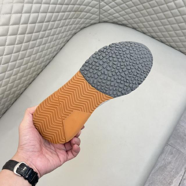 Dio *「迪奥*」低帮运动鞋