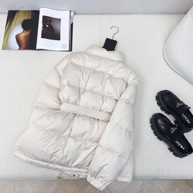 秋冬新款凯旋门皮徽标连帽束腰面包羽绒服 🤎本季最佳版型