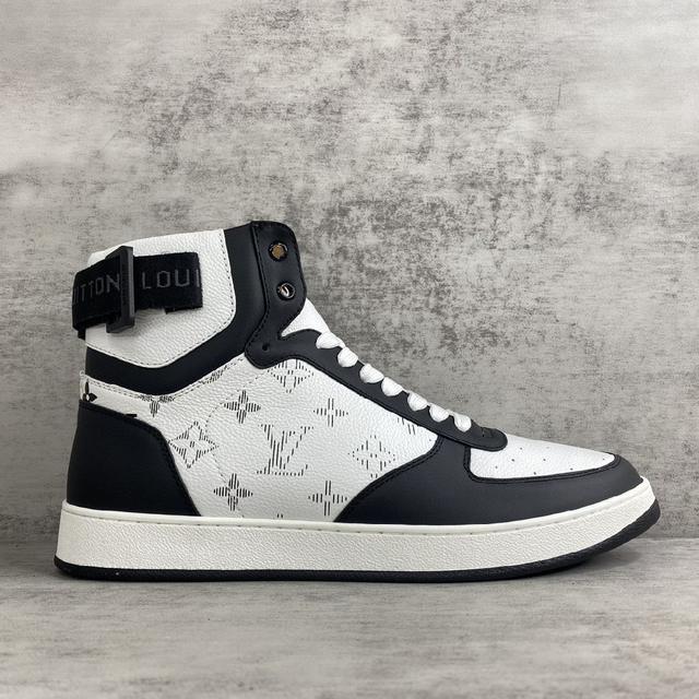 高帮运动鞋 Monogram 丹宁布取自可循环聚酯纤维