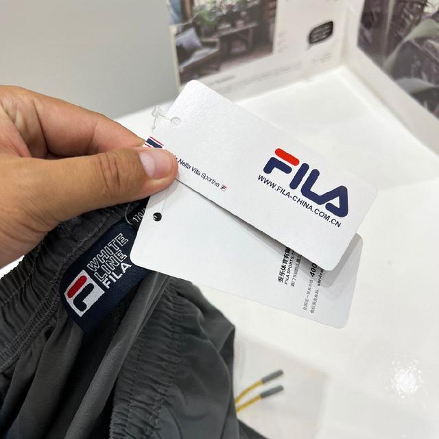 做工细节完美，立体剪裁设计，上身好看百搭不挑人，