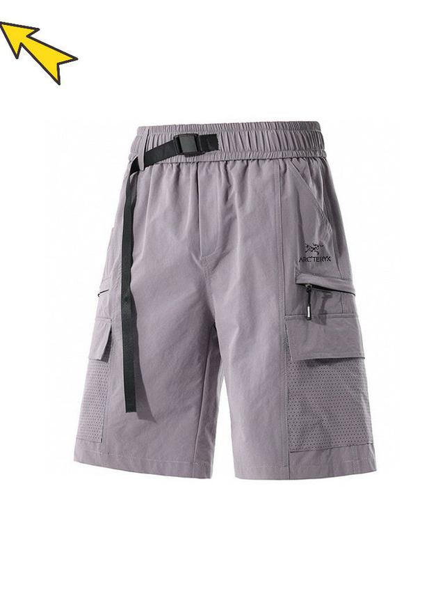 做工细节完美，立体剪裁设计，上身好看百搭不挑人，