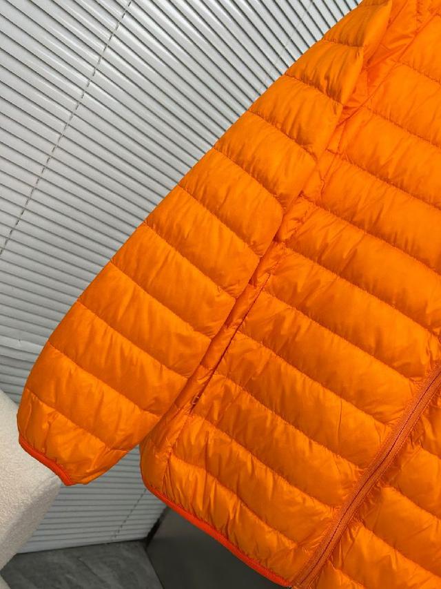 高品质羽绒服极度防寒 顶级的设计 让整件羽绒服更为