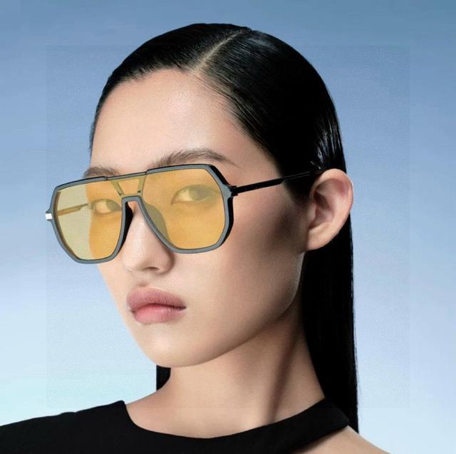 电镀永不褪色 超轻超有弹性整幅眼镜无螺丝重要的是压不坏