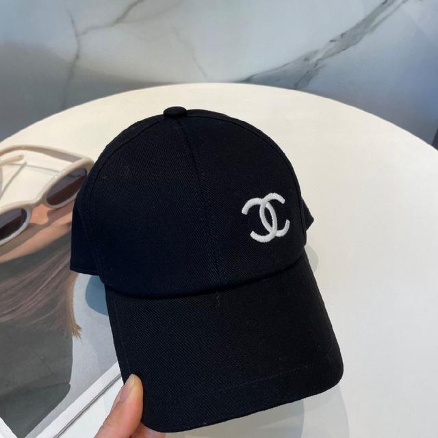 Chanel（香奈儿）专柜新款双面刺绣棒球帽🧢1:1开模订制
