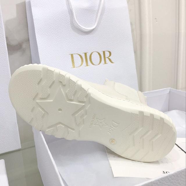 Dior冬季新款——D-Racer纯色及踝切尔西短靴