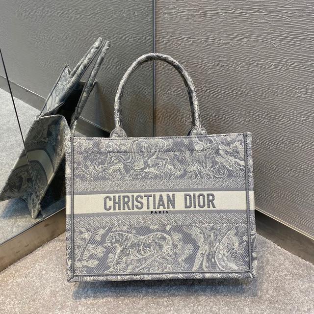 頂級原單Dior刺繡灰老虎