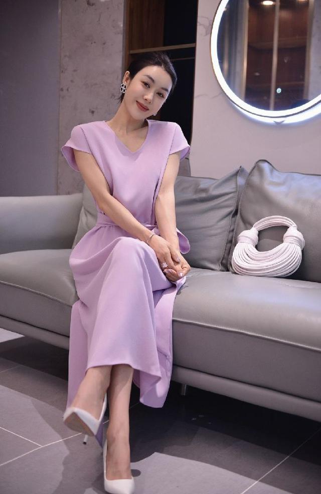 高端品质女装 配包装      CD爆款醋酸连衣裙