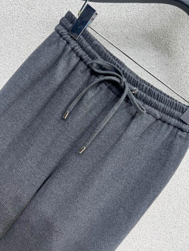 D家系列款小蜜蜂🐝收腰牛仔外套 做旧效果素颜牛仔