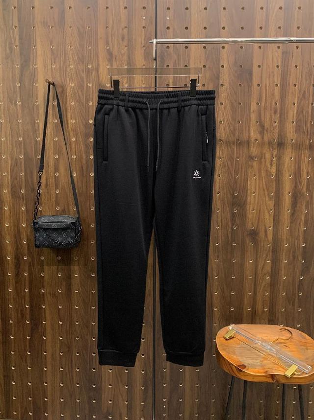 【新品】新款休闲裤卫裤，裤身上刺绣标志性品牌标识