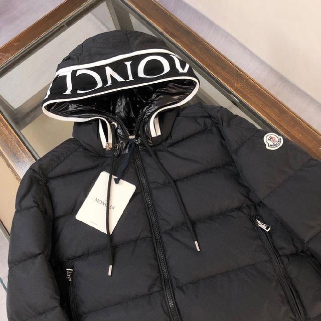 羽绒服2025最新款时尚设计师款羽绒外套.处处细节显