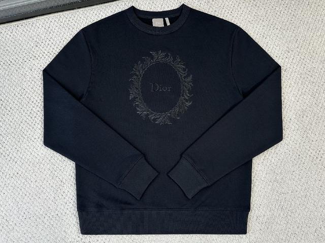 车工走线整齐，完美细节出品。具备牛仔裤随性感，休闲感