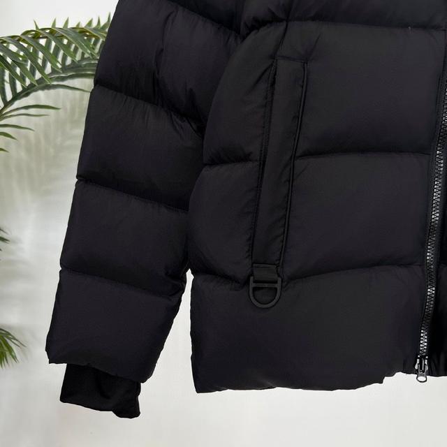 Moncler Maya经典短款羽绒服夹克外套.