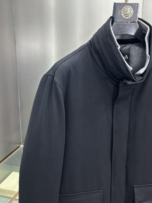 最新款时尚设计师款羽绒外套 杰尼亚连帽羽绒服