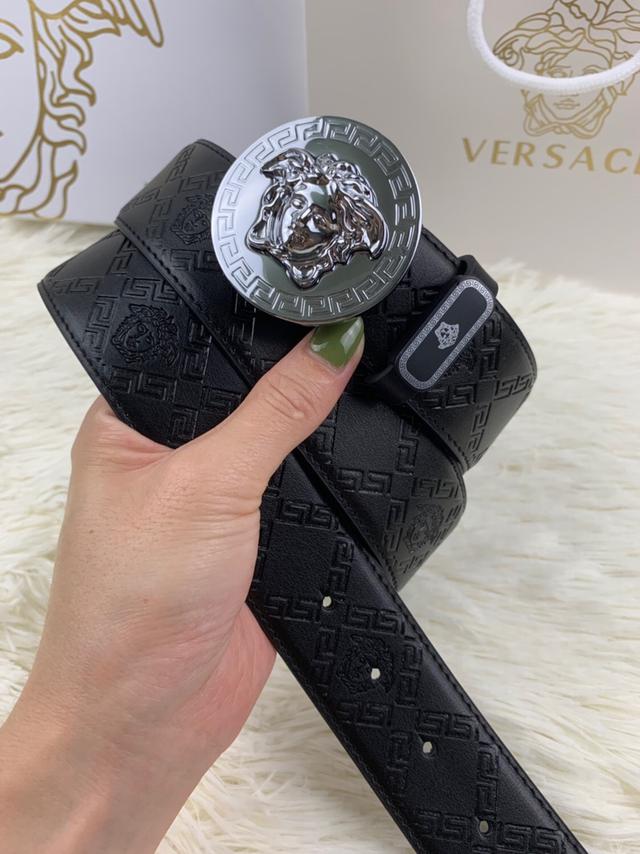 范思哲Versace