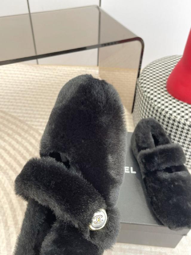 这款毛毛玛丽珍真的是真太可爱了 柔软蓬松的毛毛，舒服暖脚!