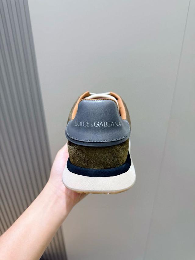 范思哲官网原单商务休闲驾车豆豆鞋，最新元素潮爆全球