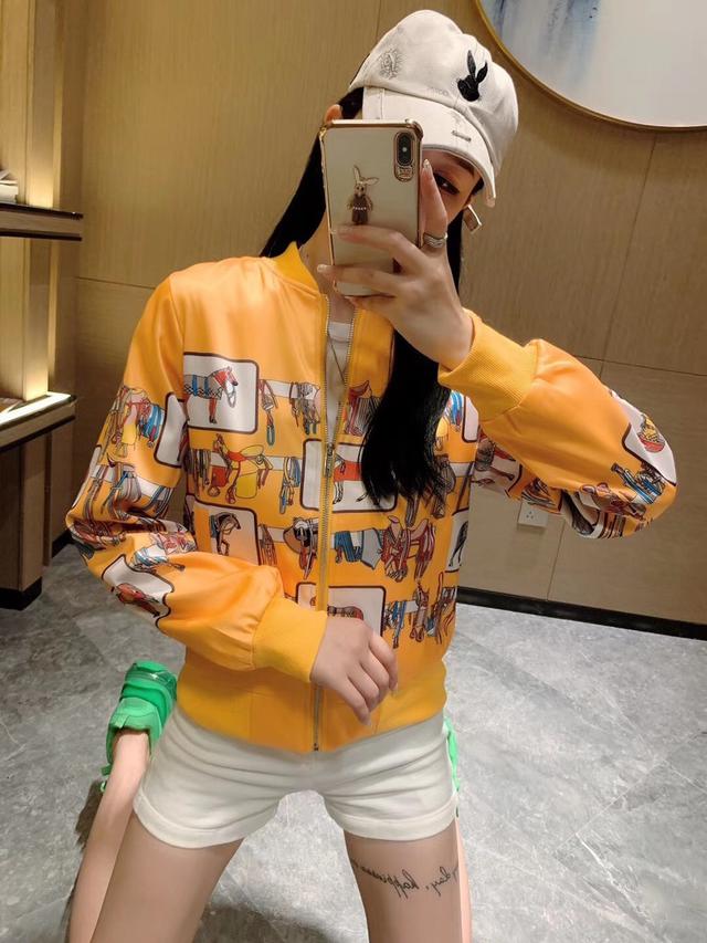 原彪+1:1高品质版】实拍潮*牌防疫服B字母长袖拉链休闲运动外套