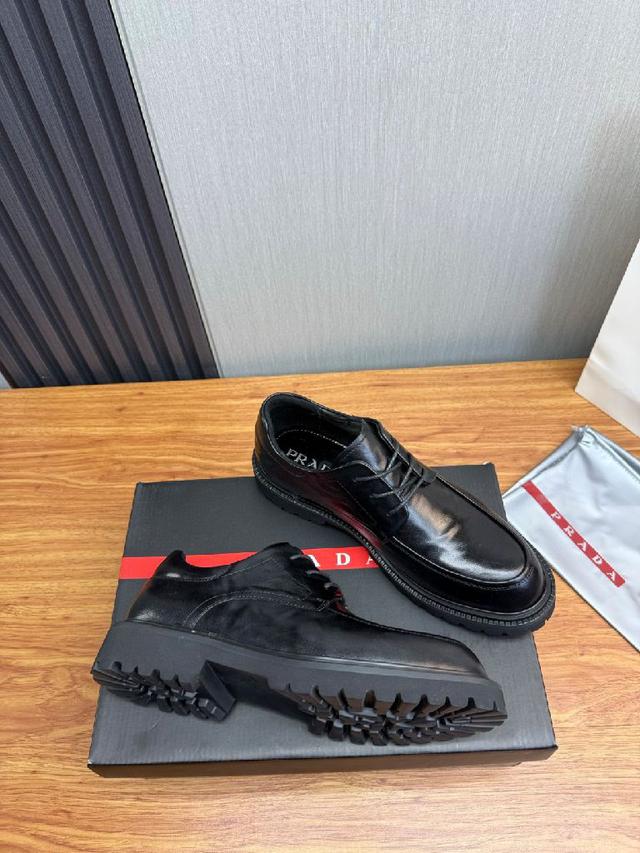 Prad*普拉达.男士爆款时尚皮鞋👞