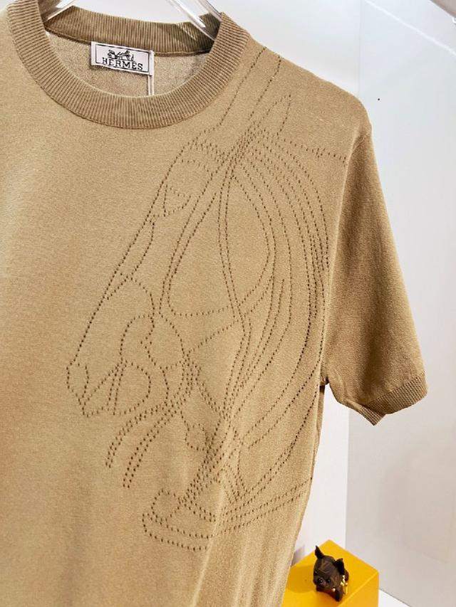 HERMES 爱马仕 拼色领 针织衫圆领 升级，灵感源自八十年代复古