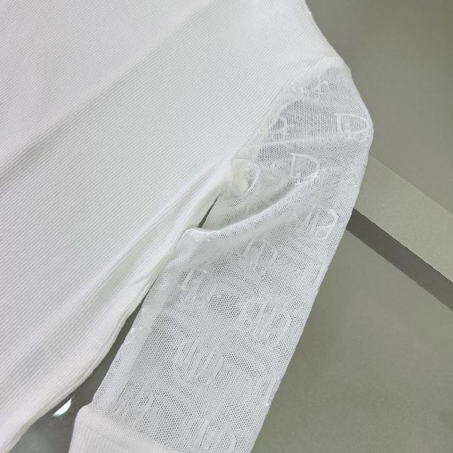 最百搭最不挑人的颜色～ 秋冬一件t套