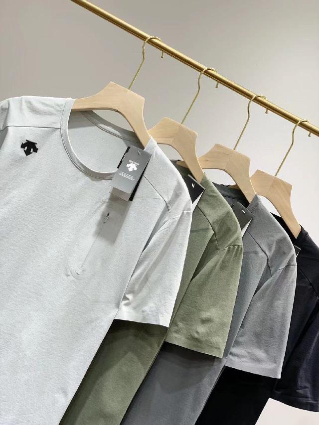 迪桑特透气速干男子短袖 官网同步—门店在售 面