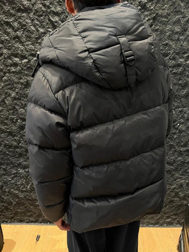 Moncler Maya经典短款羽绒服夹克外套.