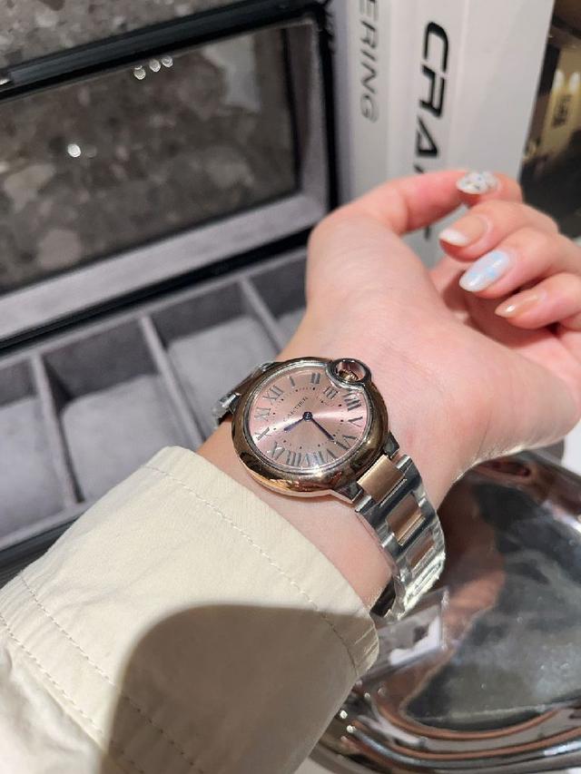 卡地亚/尺寸：28mm 33mm 匠心之作卡地亚蓝气球 精致石英腕表