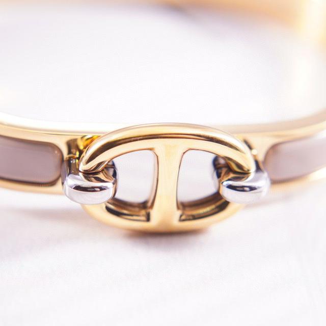 中性款式 男女都可以戴 尺码：17-19 cm磨砂超显高 质