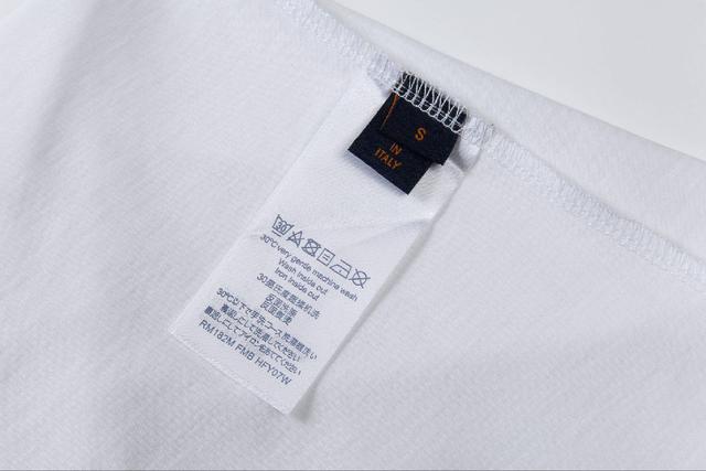 100%双纱纯棉面料，三标齐全，男女同款，宽松版型，高品质。