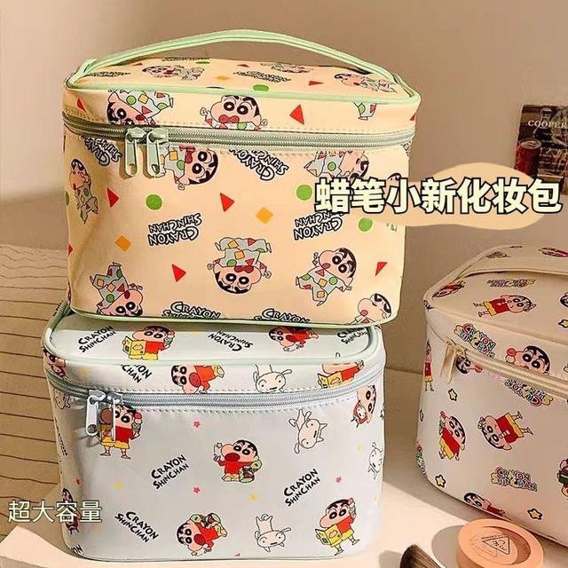 新款可愛蠟筆小新大容量洗漱化妝包(預購)