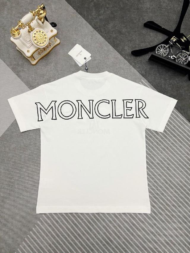 高支高密双纱300克超舒适纯棉面料，整体的触感舒适，亲肤效果也是极佳