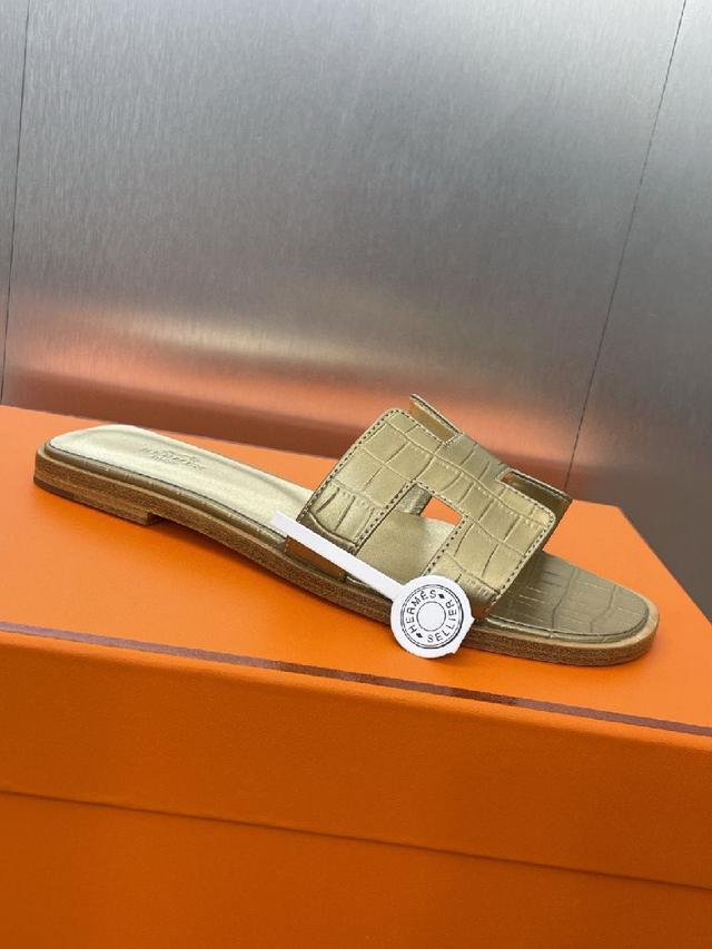 Hermes 春夏经典款 Oran 拼色工字拖女鞋  H家平底圆头露趾果