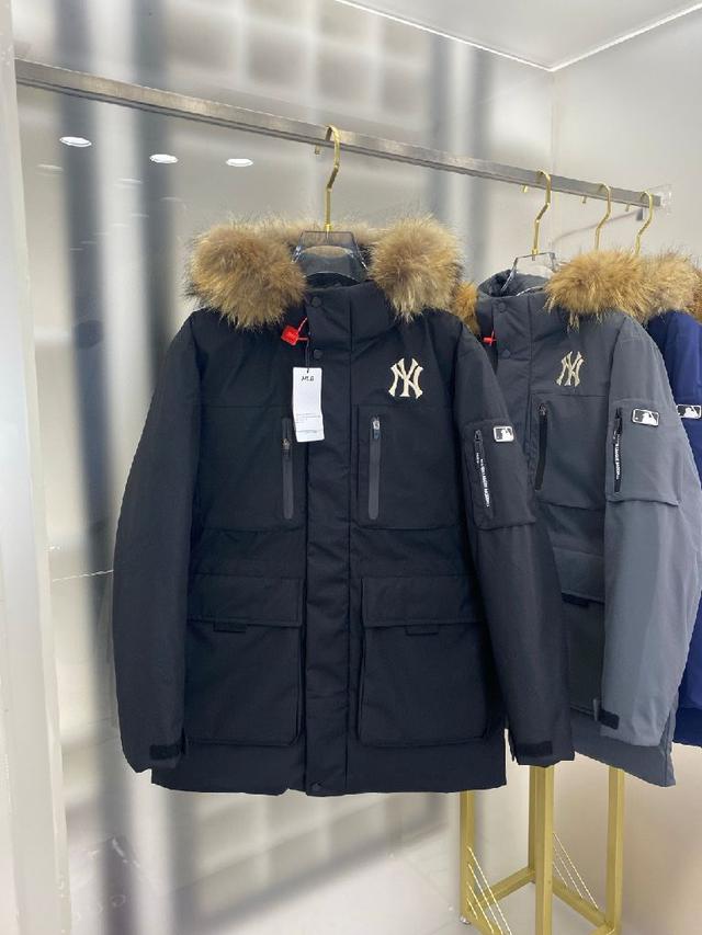 2025年冬季新款男士羽绒服外套，高品质设计，是任何男