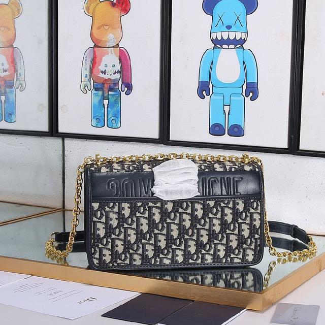 顶级品质、颜色齐全 黑色，新出的Juliet包型好好