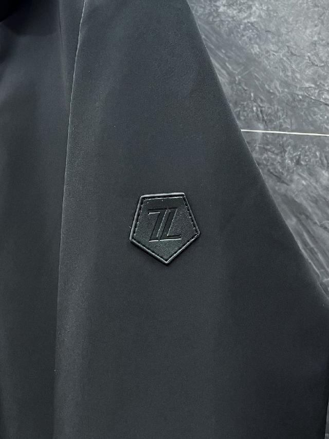 羽绒服 原版1:1订制五金配件全进口原版定制 欢迎专