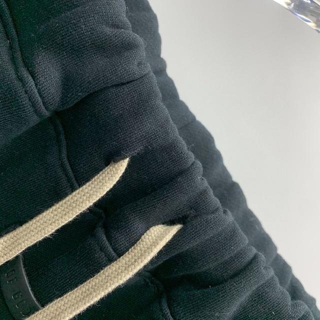 ESSENTIALS 支线与纽亦华的最新合作刚刚告一段落，这边 FOG