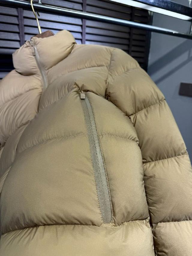 高端推荐牛货 2025秋冬款男士原单纯正90羽绒服！