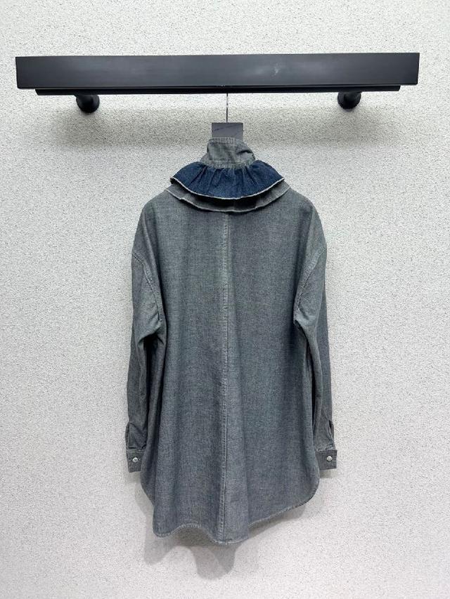 miumiu新款来袭！秋季时尚新宠，miumiu字母刺绣针织衫