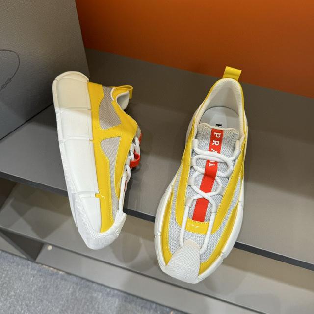 运动板鞋专柜同步，鞋面意大利进口，高品质拼接缤纷