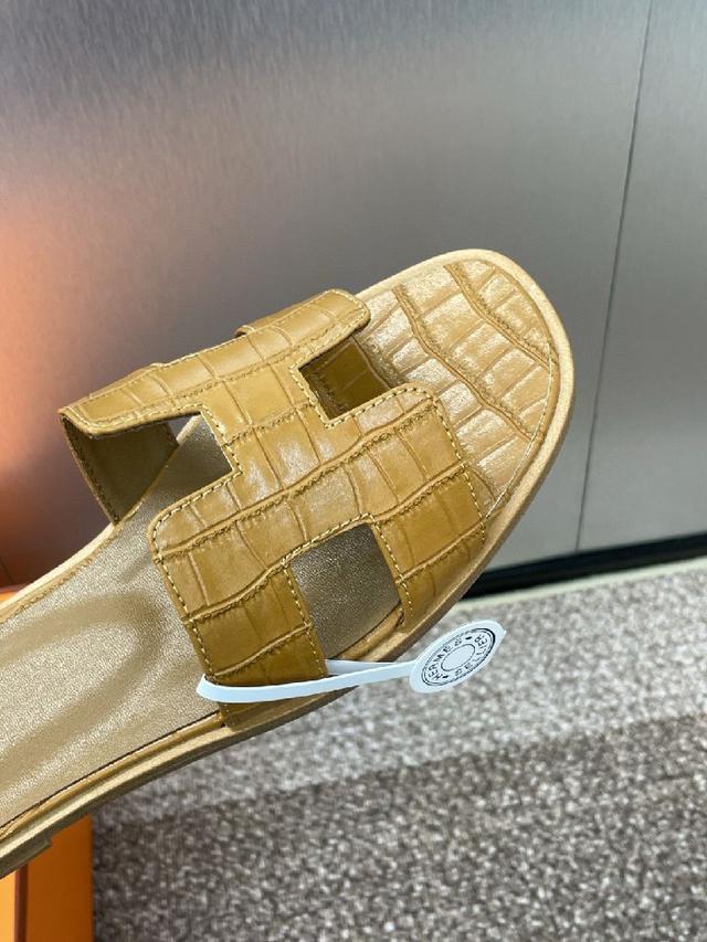Hermes 春夏经典款 Oran 拼色工字拖女鞋  H家平底圆头露趾果