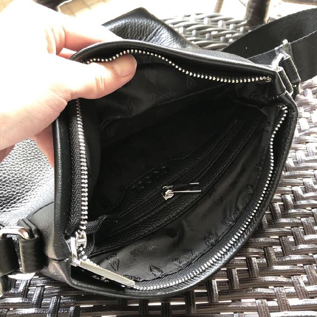 原版荔枝纹牛皮👀 👀和高档进口五金，皮质，柔软，手感超好