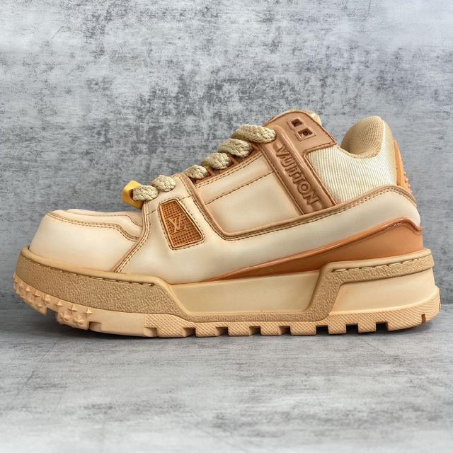 LV Louis Vuitton 23S走秀款Trainer 胖丁满钻面包